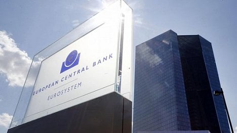 Náhledový obrázek - ECB ustupuje od stimulační politiky, úroky dál snižovat nebude