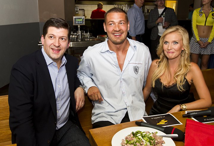 Nova nedávno představila Fandu na tiskové konferenci v centru Prahy. Všichni zúčastnění včetně generálního ředitele Jana Andruška nešetřili úsměvy.