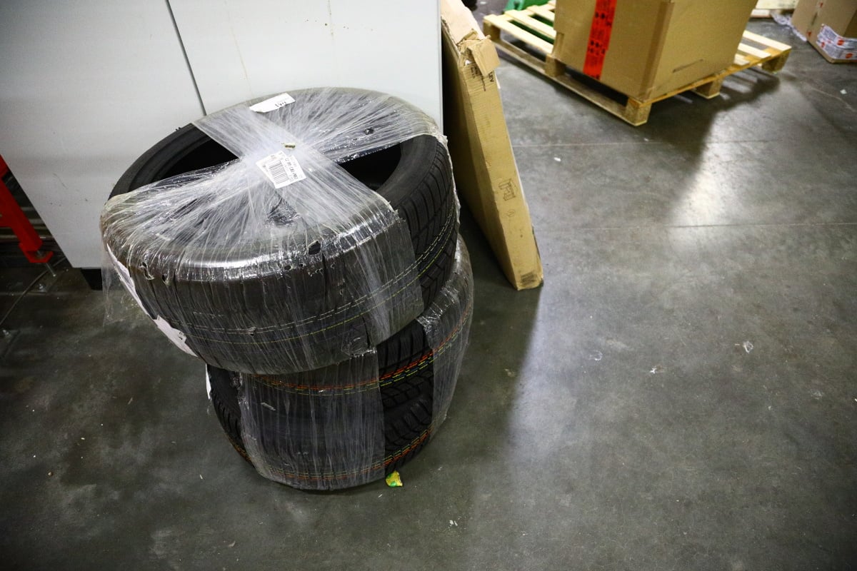 Jak to chodí v kurýrní službě DPD. Podívejte se s námi do depa.