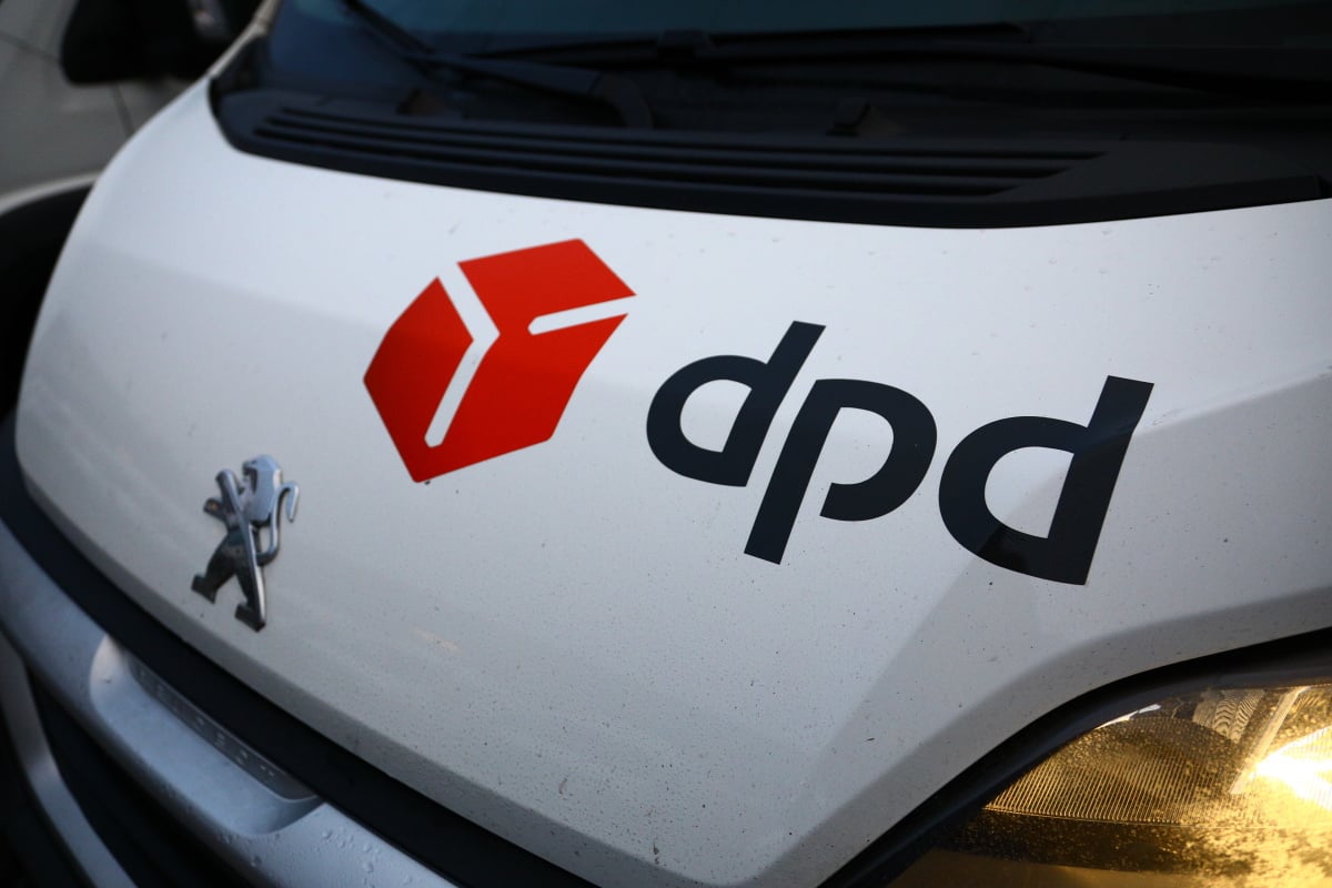 Jak to chodí v kurýrní službě DPD. Podívejte se s námi do depa.