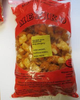 Salátové krutónky Carbonara, Mexiko a Česnekové. Kategorie: Nebezpečné potraviny. Nevyhovující parametr: vůně a chuť. Vůně výrobků byla výrazně nepříjemně žluklá, chuť žluklá a palčivá. Výrobky neměly prošlé datum minimální trvanlivosti. Distributor: ČESKÉ HOUBY - a.s., Soběslav. Země výroby: neznámá. Místo kontroly: Tesco Stores ČR a.s., Vysoké Mýto