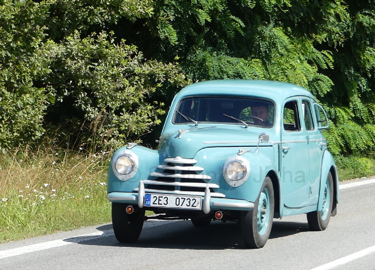 Se Škodami 1101/1102 se často setkáváme na veteránských srazech. Snímek pochází z Memoriálů Františků Proseckých ročníku 2024
