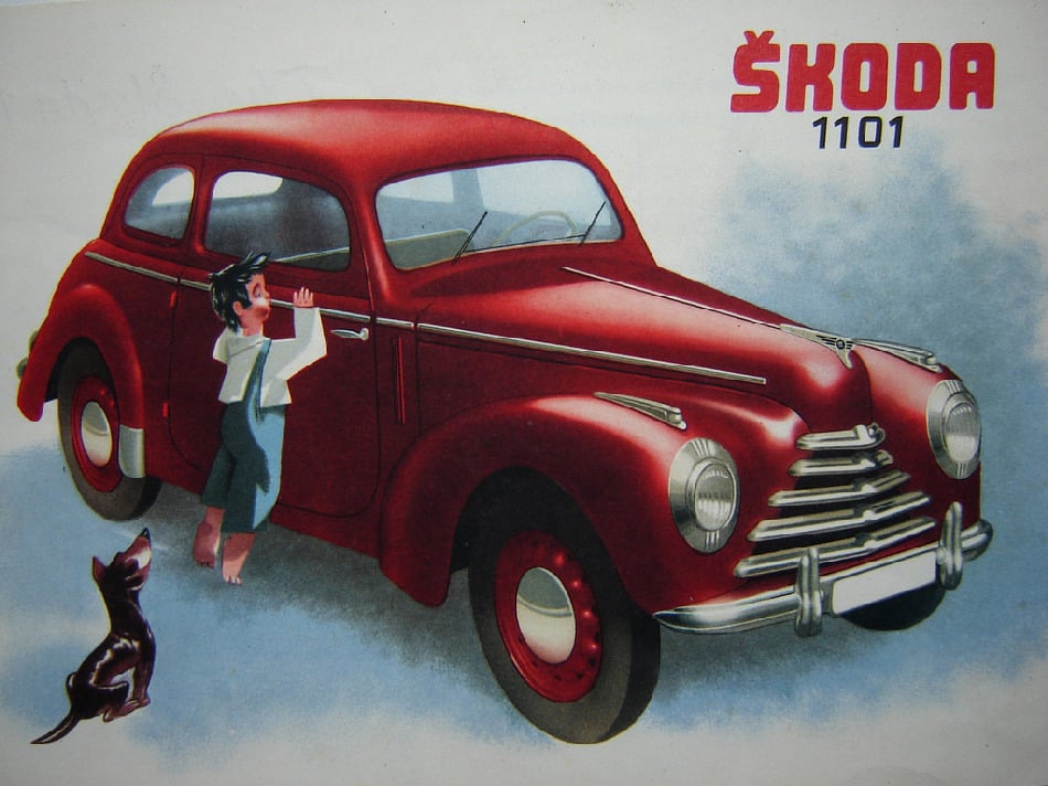 Klučina zvědavě okukuje nový 1101, ale všimněte si, že vůz už má novou masku. Obě generace se vyráběly v souběhu…