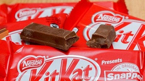 Náhledový obrázek - Nestlé vs. Mondelez: souboj obrů o „čokoládové prsty“ pokračuje