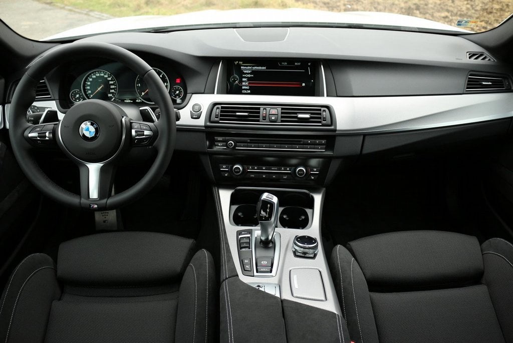 2013-10-bmw-520xdrive-18.jpg