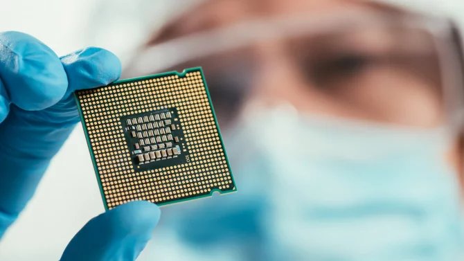 Pokročilé balení čipů: Nenápadná technologie, jejíž osvojení je pro dominanci v odvětví umělé inteligence naprosto klíčové