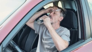 Náhledový obrázek - První příznaky dehydratace: žízeň, únava či tmavá moč