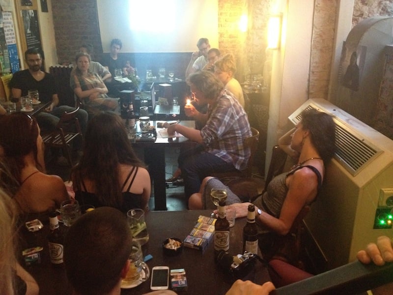 Jak se kuřácké podniky loučily s kouřením.