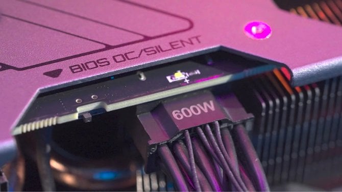 https://i.iinfo.cz/images/Konektor 12VHPWR / 12V-2x6 pro napájení GPU s příkonem 600 W