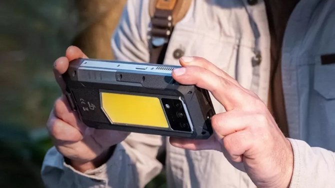 Telefon Oukitel WP100 Titan