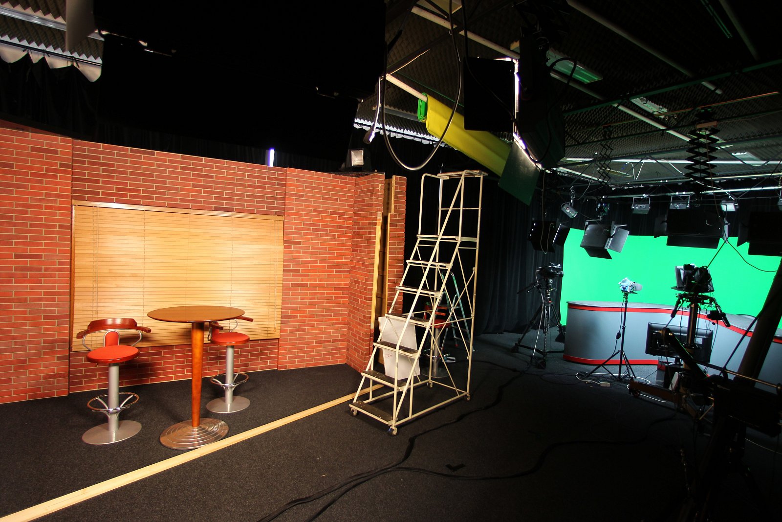 Studio Východočeské televize V1