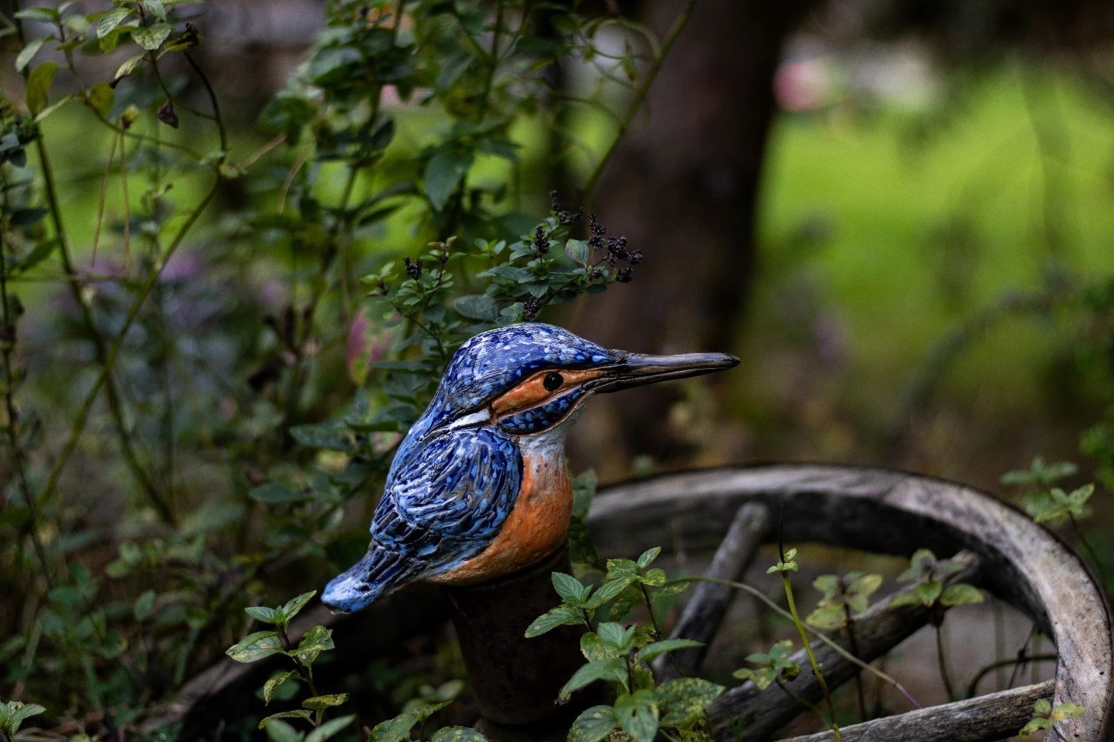 Keramický ledňáček z Ateliéru Kruhy
