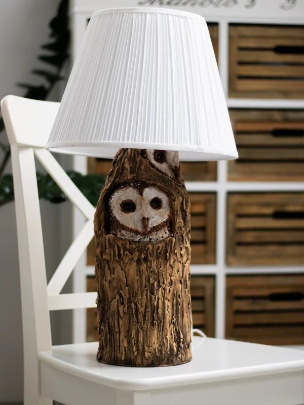 Keramická lampa se sovou z Ateliéru Kruhy