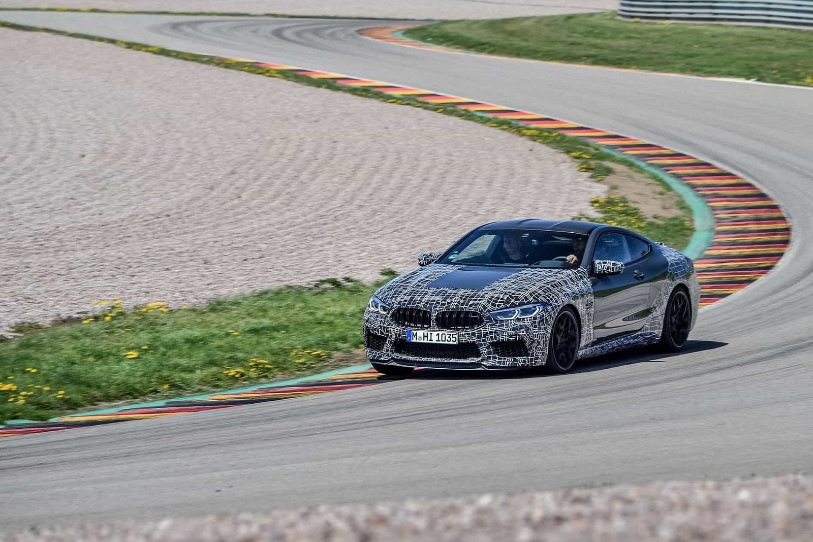 2019-05-BMW-M8_18.jpg