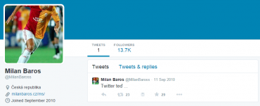 Milan Baroš na Twitteru je už několik let úspěšně mrtvý. Ale má přes 13 tisíc sledujících.