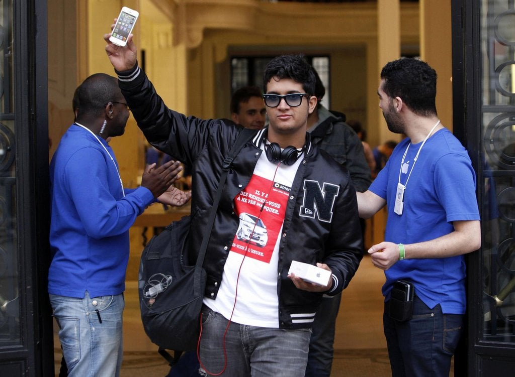 2017-12-novc3bd-iphone-5-pc599ilc3a1kal-prvnc3ad-den-prodeje-c59