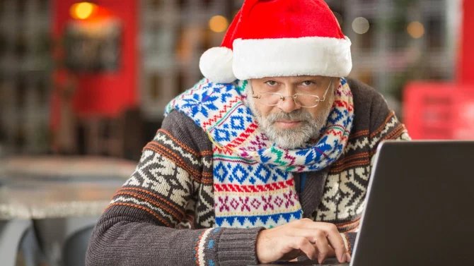 27.11.24 /2x/ muž, online, e-shop, počítač, santa