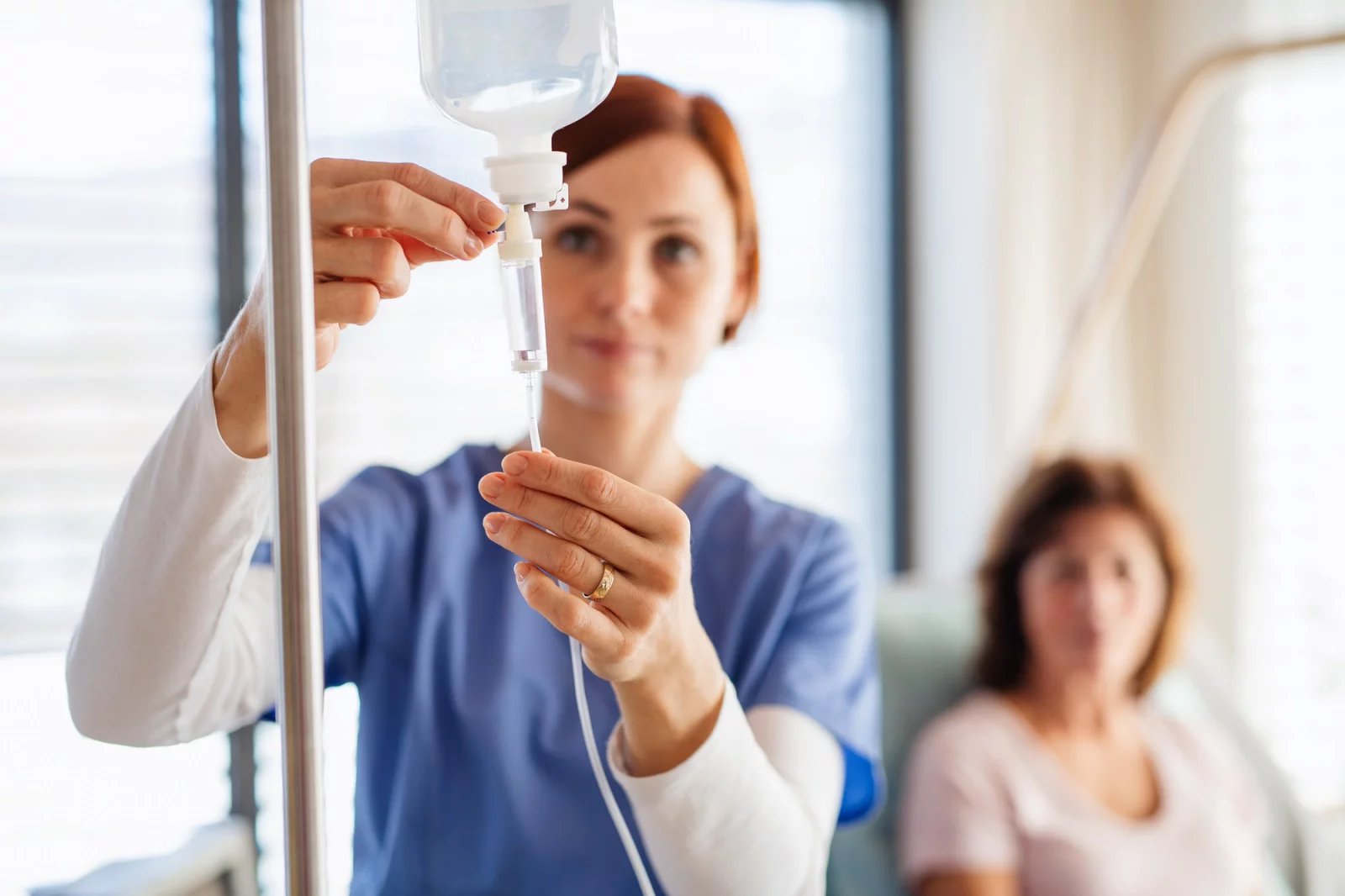 Infuze se užívá v případě, že lékaři potřebují určité látky dopravit do těla v nejkratší možné době. Hodí se tedy zejména při zdravotních problémech, jako je ztráta krve nebo těžká dehydratace.
