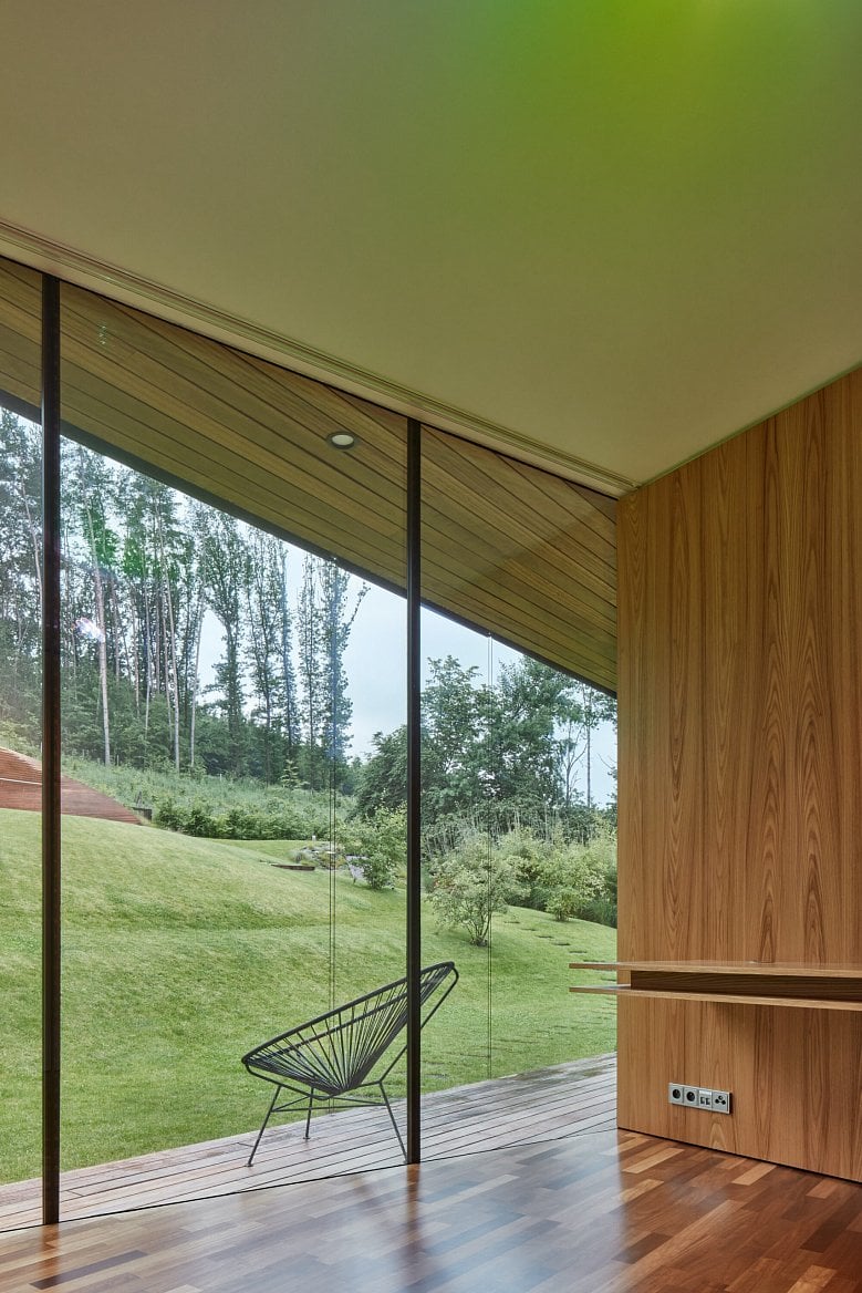 2021-09-petrjanda-brainwork-lazy-house-boysplaynice-44-scaled.jp