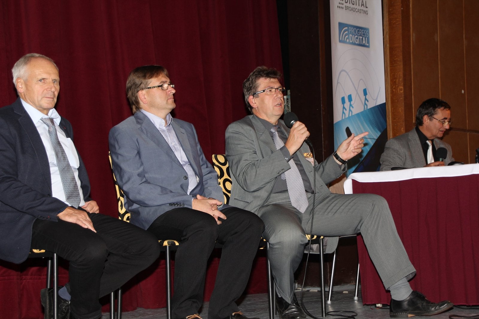 XXVI. konference Radiokomunikace - druhý den