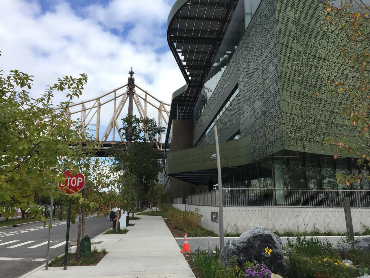 Cornell Tech na Roosevelt Islandu v New Yorku