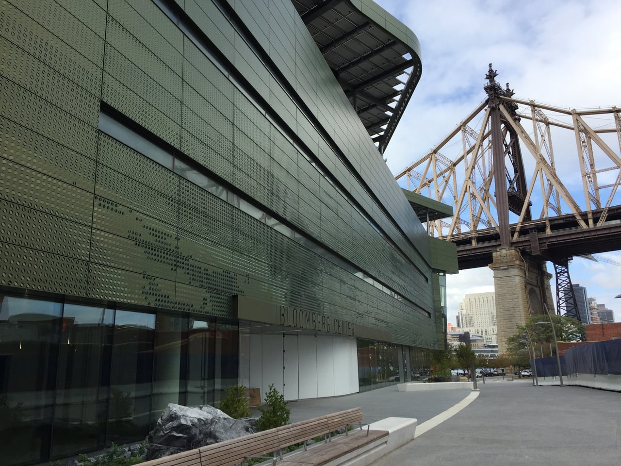 Cornell Tech na Roosevelt Islandu v New Yorku
