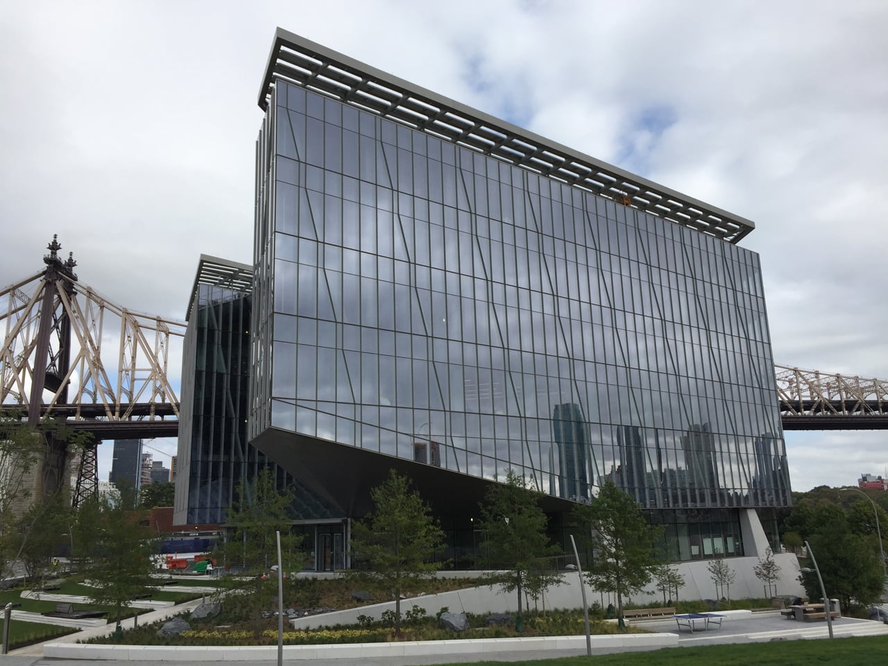 Cornell Tech na Roosevelt Islandu v New Yorku