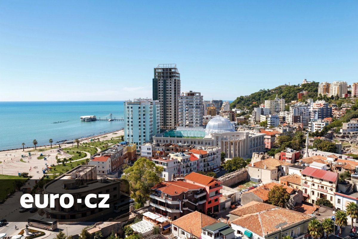 Pořizování nemovitostí v zahraničí je mezi Čechy čím dál oblíbenější. Se získáním hypotéky už je to ale těžší, říkají lidé z oboru