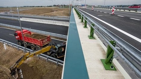 Náhledový obrázek - Vláda schválila programové prohlášení. Slibuje 110 kilometrů nových dálnic