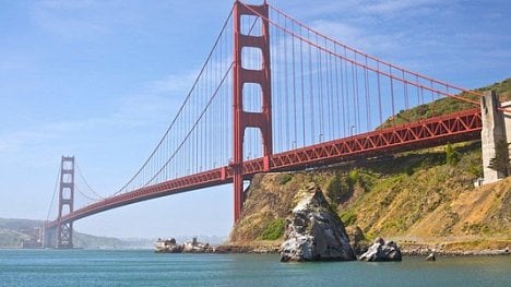 Náhledový obrázek - Golden Gate Bridge slaví výročí. Symbol San Franciska byl otevřen před 81 lety