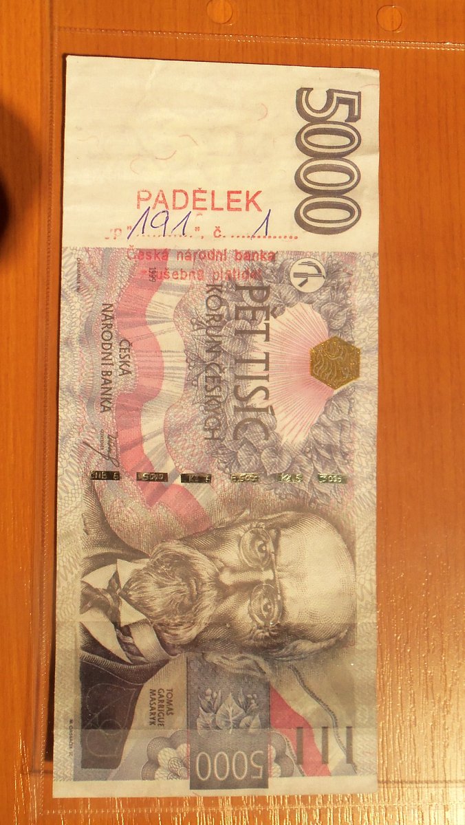 Padělané peníze