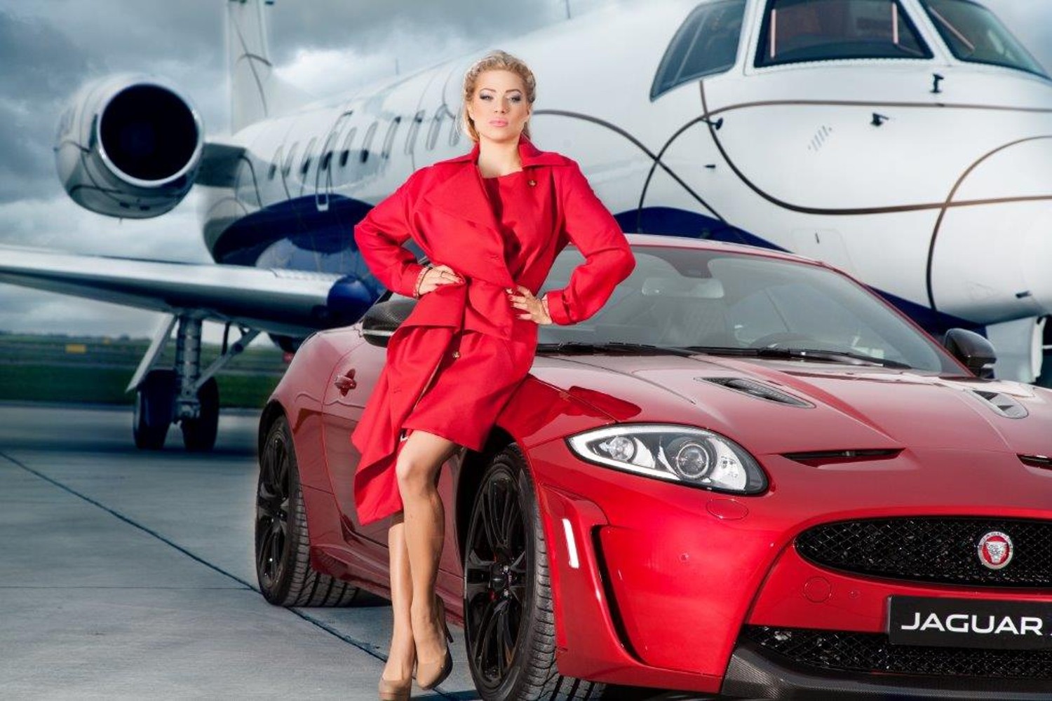 Playmate Eva Perkausová tváří TV Barrandov