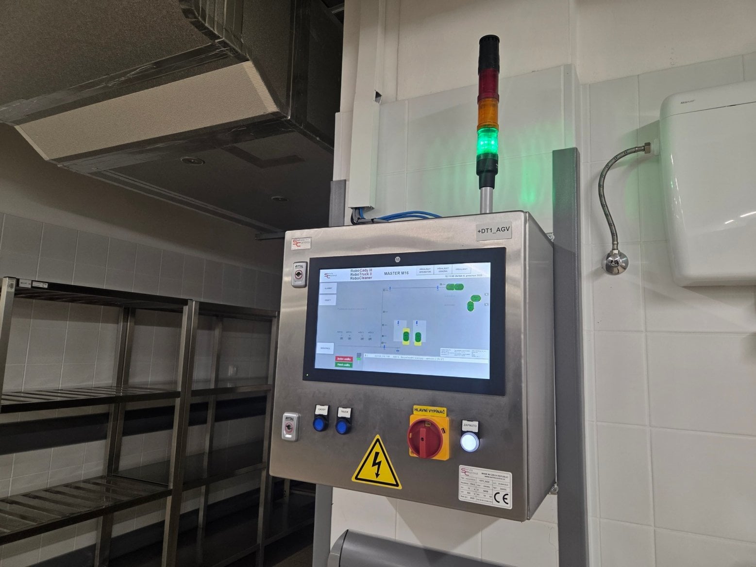 Autonomní roboti v Jihlavské nemocnici