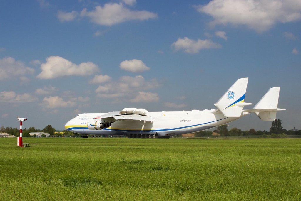 2017-12-antonov-an-225-mrija-v-praze-18.jpg