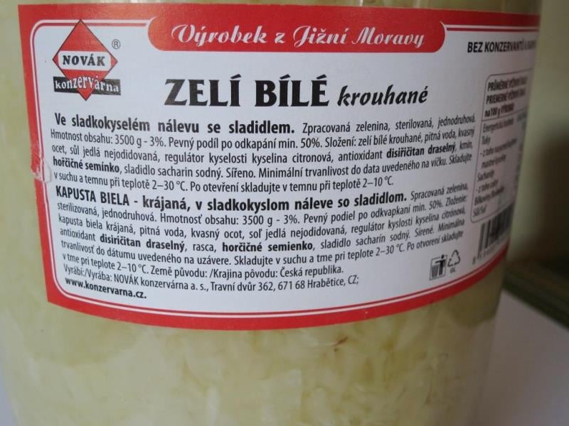 Výrobna Novák konzervárna, Hrabětice: CIBULE KOSTKY, ZELÍ BÍLÉ krouhané a CELER KOSTKY - výrobky obsahovaly konzervant - oxid siřičitý v množství větším, než je povoleno právním předpisem.