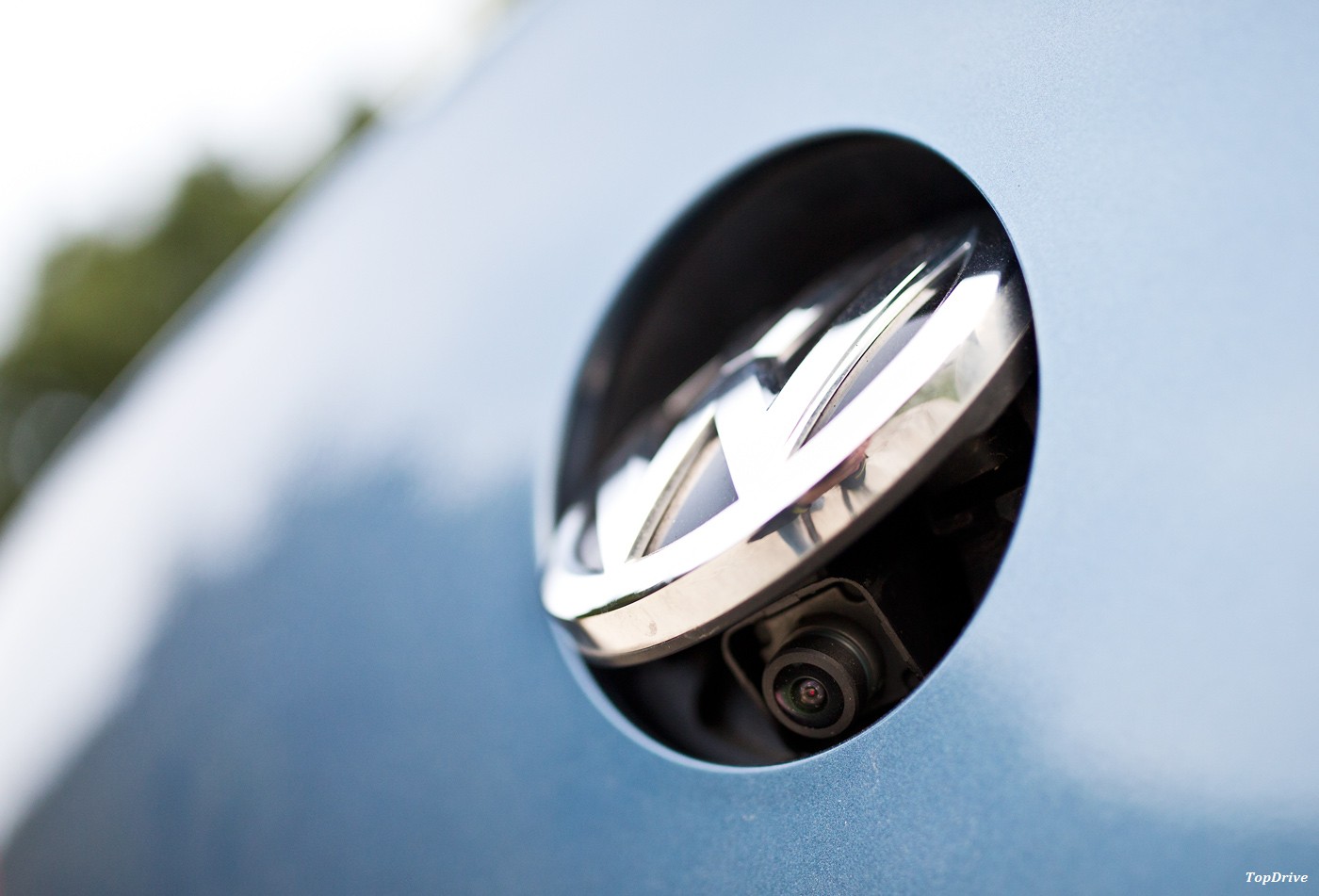 Couvací kamera přijde vhod. Vedle parkovacích senzorů je to další položka příplatkové výbavy.