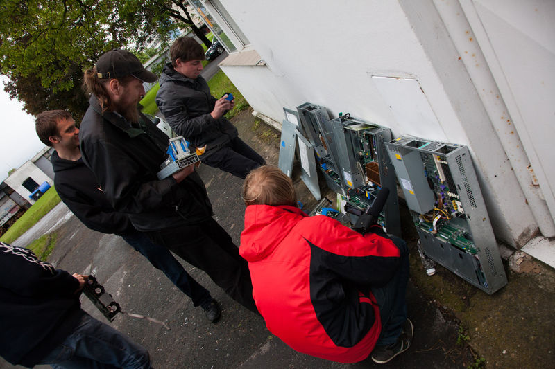 Hod serverem (soutěž na Strahově)