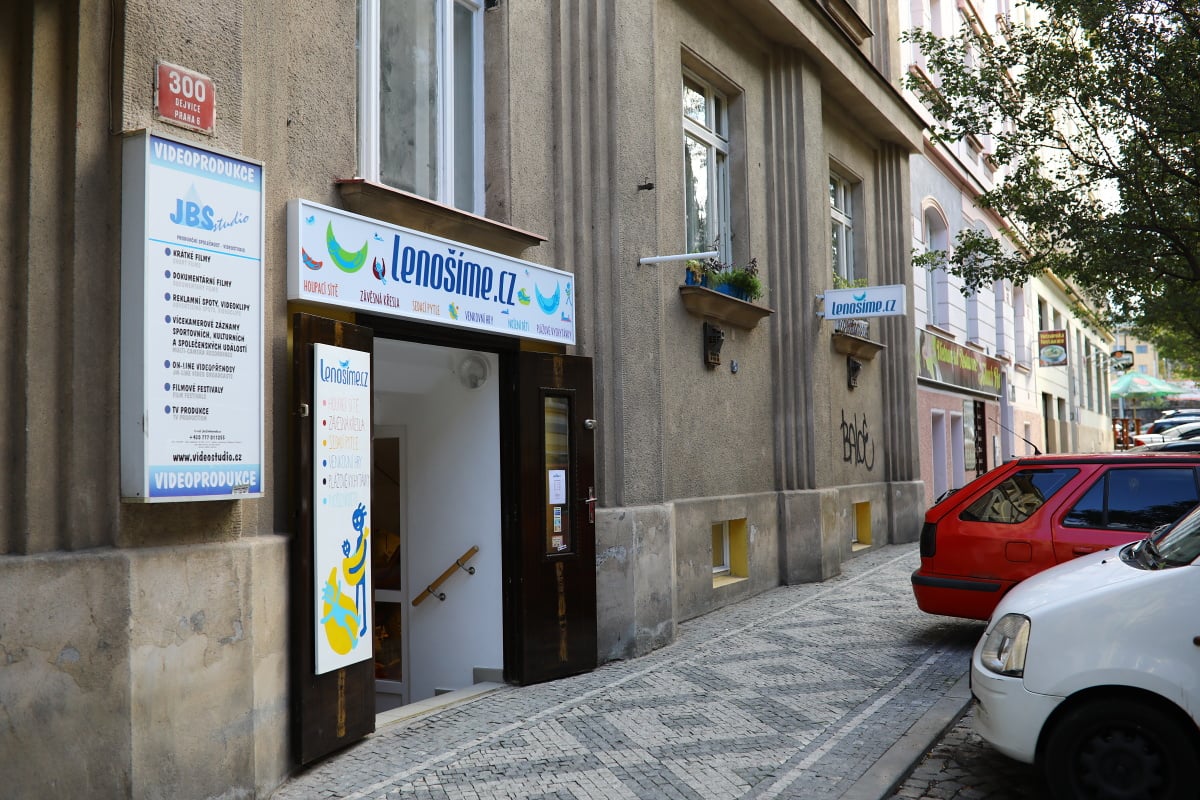 Houpací síť, nebo hamaka? V Lenošíme.cz vysvětlí, že je to totéž