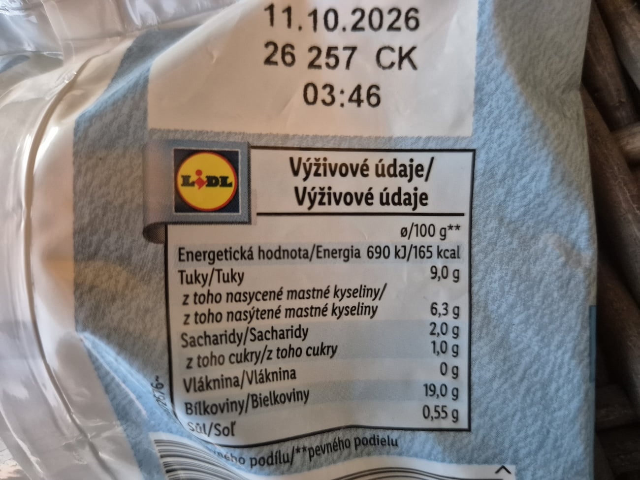 Mozzarella light má vice bílkovin než proteinová
