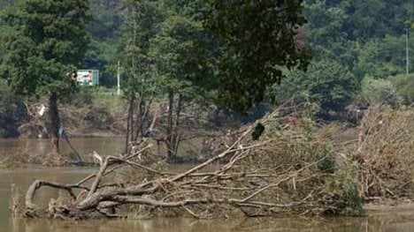 Náhledový obrázek - Nečas po jednání vlády: Vláda uvolní okamžitě 40 milionů