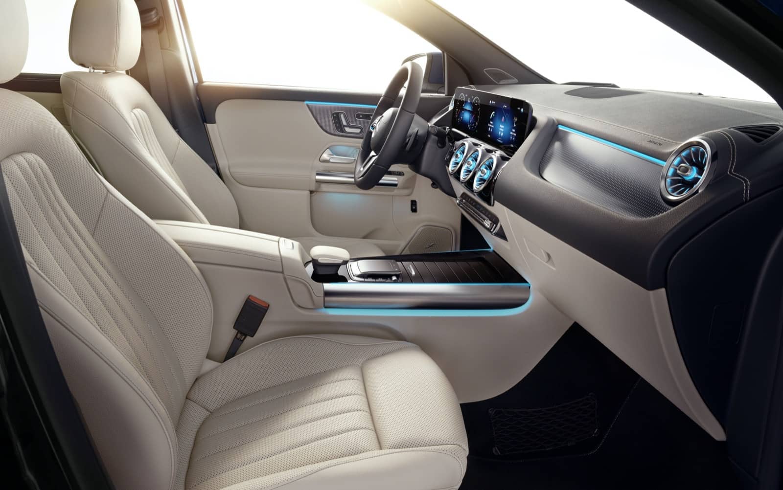 2020-08-Mercedes-Benz-GLA-2020-47.jpg
