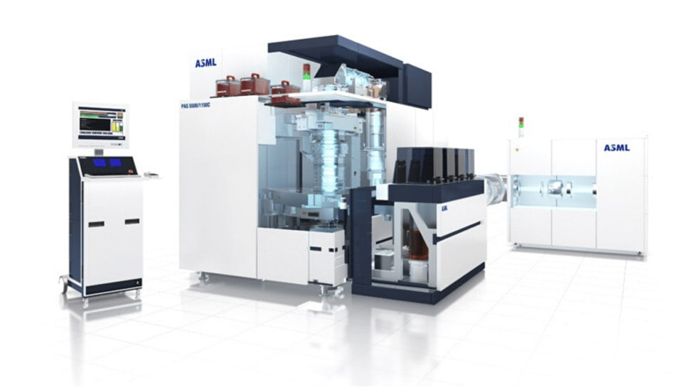Historický stroj ASML PAS 5500/1150C na výrobu čipů