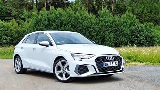 Náhledový obrázek - Za volantem nového Audi A3: Je to jen Golf pro snoby, nebo nabízí víc?