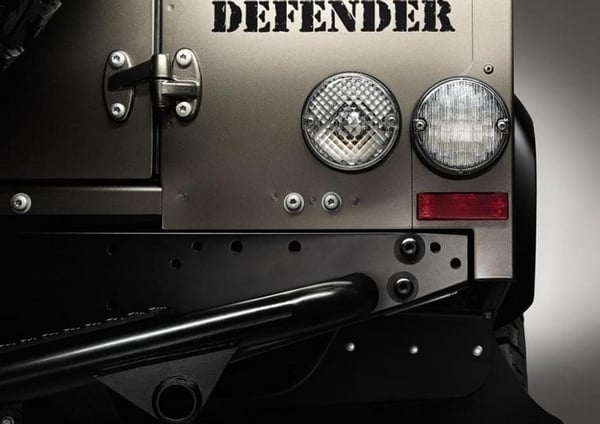 2016-12-land-rover-defender-rough.jpg