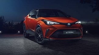 Náhledový obrázek - Inovovaná Toyota C-HR má další hybridní verzi a nový multimediální systém