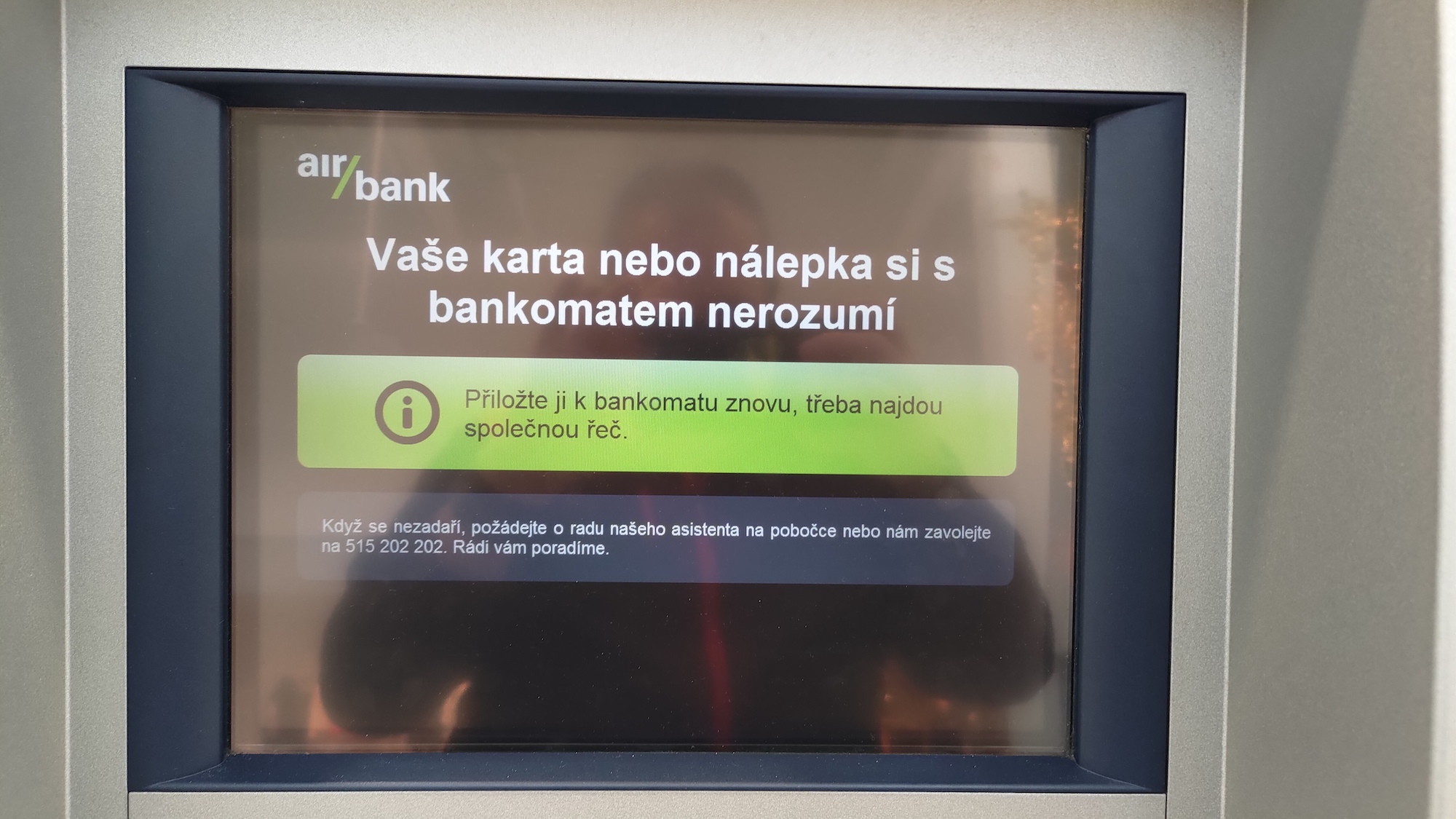 ATM Air Bank, chybové hlášení. Xiaomi Mi Smart Band 6 NFC (13. 11. 2021)