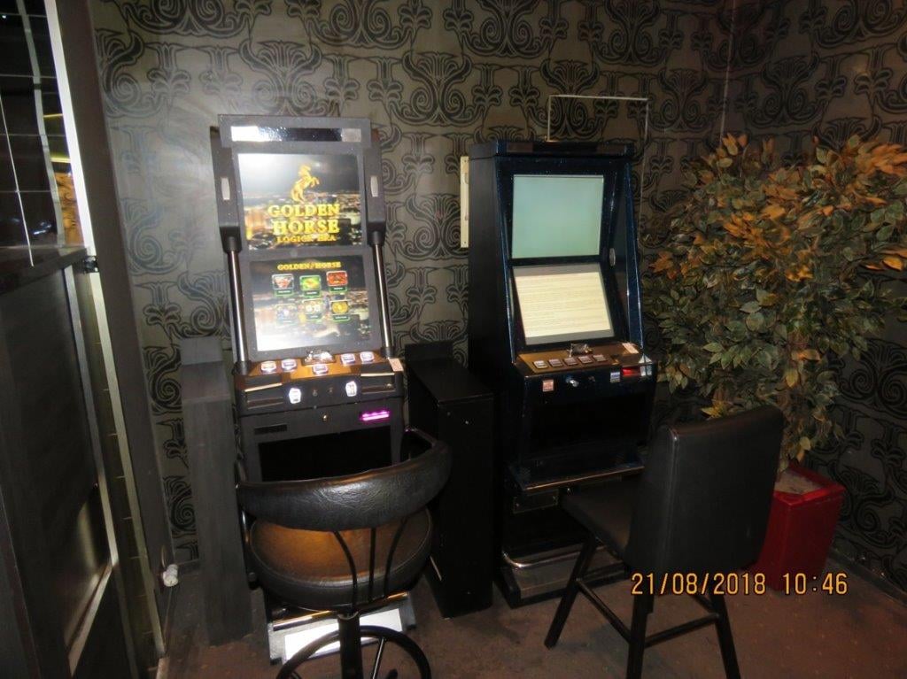 Celníci odhalili v Praze další provozovny nelegálního hazardu