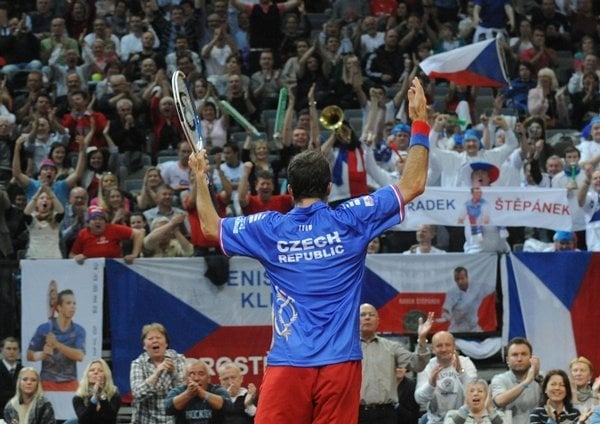 2011-11-davis-cup-c48desko-srbsko-prvnc3ad-hracc3ad-den-1.jpg