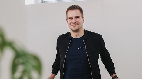 Náhledový obrázek - Přebujelá aplikace může váš startup potopit. Nové funkce proto vyvíjejte s rozvahou, radí šéf Better Stack Masár