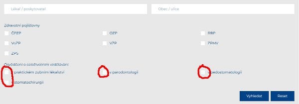 Ve vyhledávači zubařů České stomatologické komory přibyly čtyři kolonky (na snímku v kostrbatých kroužcích).